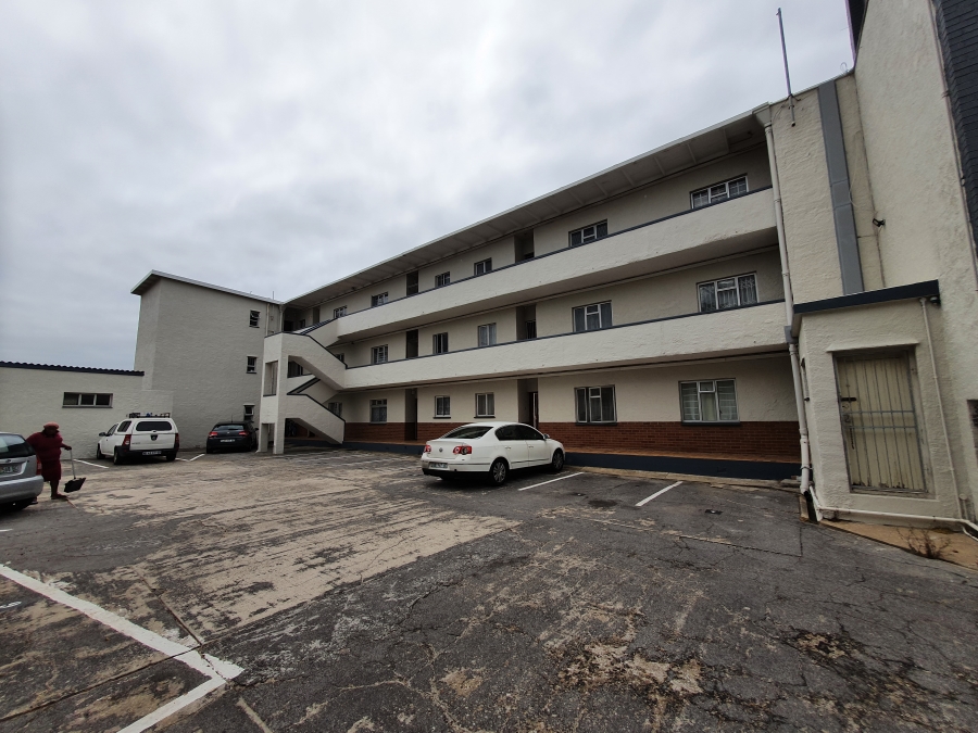 4 Bedroom Property for Sale in Summerstrand Eastern Cape